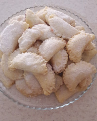 پیراشکی پنیری میوه ای