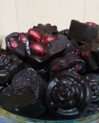 شکلات انار یلدایی