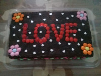 کیک یخچالی و برشتوک های من واسه مهمون های گلم