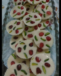 شکلات اناری یلدا