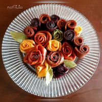تزئین لواشک برای یلدا