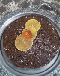 کیک خیس من با تزیین همسری