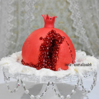 کیک انار یلدایی