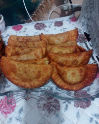 پیراشکی قارچ و گوشت