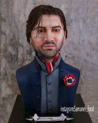 باست کیک ، bust cake کیک نیم تنه ، نیم تنه خوراکی