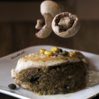 سینه مرغ شکم پر با کینوآ