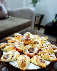 نان سیب و گردو