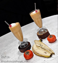 اسموتی موز و خرمالو