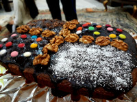 کیک خیس شکلاتی با سس شکلاتی کم کالری