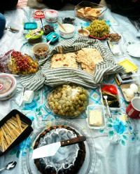 کیک ساده با گاناش شکلاتی