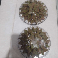 حلوا خرما واسه داداشام درست کردم?