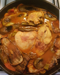 خوراک مرغ و بادمجان