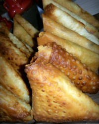 سمبوسه سیب زمینی و قارچ