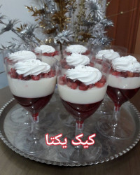 پاناکوتا با ژله انار