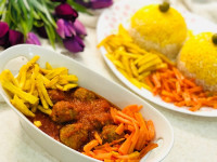 خوراک گوشت قلقلی با هویج و سیب زمینی