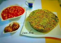 پلو سبزی و قیمه با گوشت چرخ کرده