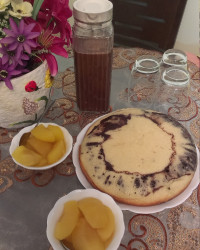 همه چی کاره خودمه....کیک نرگس پز،شیرکاکایو خونگی،کمپوت سیب نرگس پز...