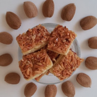 شیرینی ملکه بادام