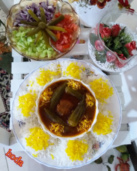 خورش بامیه با پلو