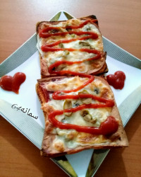 پیتزا با نون تست