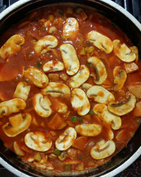 خوراک بادمجان وقارچ
