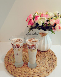 " میلک شیک موزی "