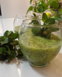 اسموتی کیوی و خیار