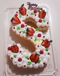 کیک سابله حرف S سفارش برای همسایه ی مامانم