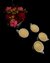 کیک فنجانی زعفرانی