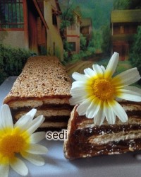 خرما با مغز بیسکویت