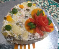 سالاد پاستا و مرغ با فلفل کبابی