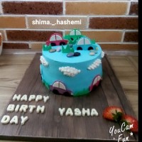 کیک خامه ای با تزیین فوندانت