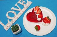 ژله آلبالو ?