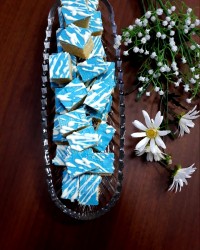 شیرینی میکادو بازاری