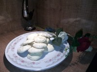 بازم شیرینی پفکی گردویی خوشمزه من البته بدون کاکایو