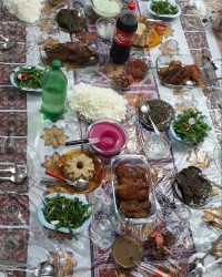 سفره ناهار امروز من که مهمون داشتم.