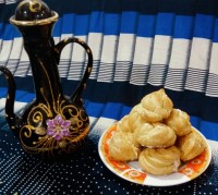 نان خامه ایی
