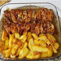 مرغ گریل شده با سیب زمینی