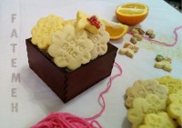 کوکیز پرتقالی و پسته ای و کاکائویی