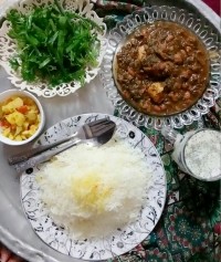 قرمه سبزی بامرغ ۵