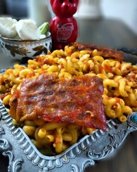 ماکارونی با ته دیگ نون سنگک