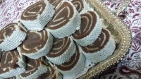 رولت حلوا با نان میکادو