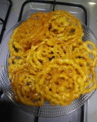 زولبیای خوشرنگ وخوشمزه زنداداش پز