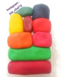 خمیر بازی کودک