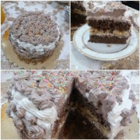 کیک شیفون با فیلینگ موز و گردو