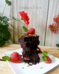 کیک مگا براونی