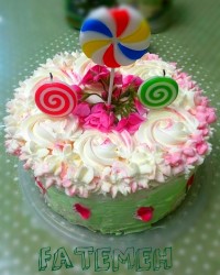 کیک اسفنجی به مناسبت نیمه شعبان