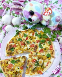 پیتزا با فیله مرغ و سبزیجات