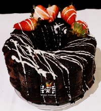 کیک شکلاتی بی بی