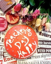 کیک نارگیلی با روکش خامه پاستیلی